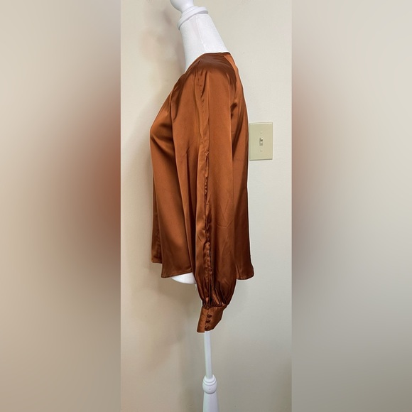 Banana Republic Keyhole Button Closure Long Raglan Sleeves Blouse Top Sz XXS.NWT - Picture 10 of 17